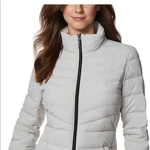 32 Degrees Heat Women's 4-Way Stretch Jacket Beige/White. SZ Small